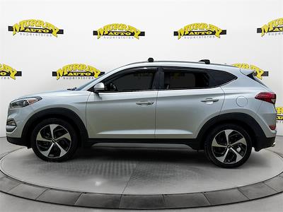 2017 Hyundai Tucson 4x2 SUV for sale #HU410913 - photo 2