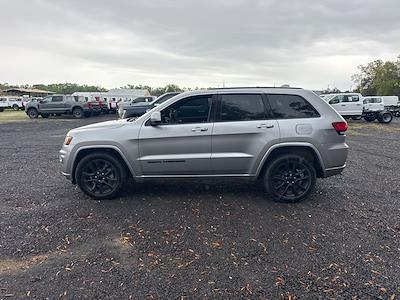 Used 2018 Jeep Grand Cherokee - photo 1