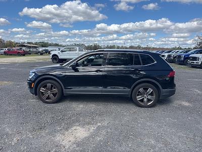 Used 2020 Volkswagen Tiguan - photo 1