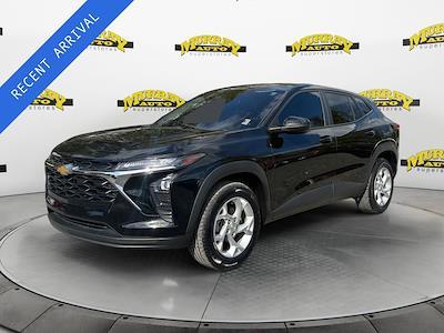 Used 2024 Chevrolet Trax - photo 1