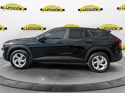 Used 2024 Chevrolet Trax - photo 1