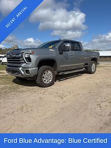 Used 2025 Chevrolet Silverado 2500 - photo 1