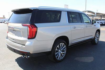 Used 2021 GMC Yukon XL - photo 1