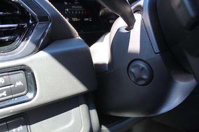 Used 2025 GMC Yukon XL - photo 1