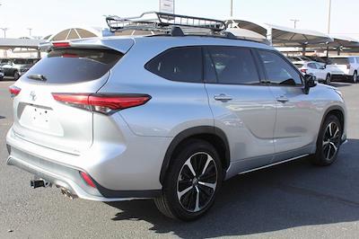 2021 Toyota Highlander FWD SUV for sale #325261B - photo 2