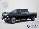 2025 Chevrolet Silverado 2500 Crew Cab 4x4 Pickup for sale #212690 - photo 3