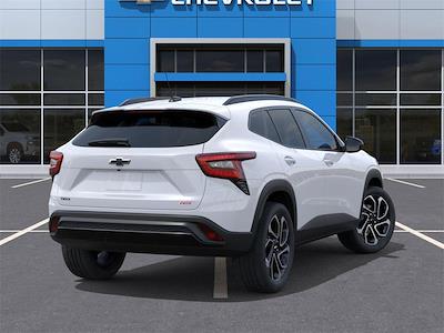 2025 Chevrolet Trax FWD SUV for sale #274391 - photo 2