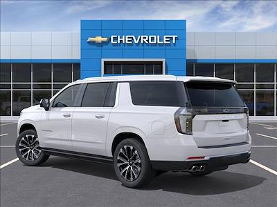2025 Chevrolet Suburban 4WD SUV for sale #389929P - photo 2