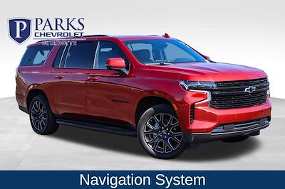 Used 2024 Chevrolet Suburban - photo 1