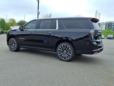 2025 Chevrolet Suburban 4WD SUV for sale #404468X - photo 2