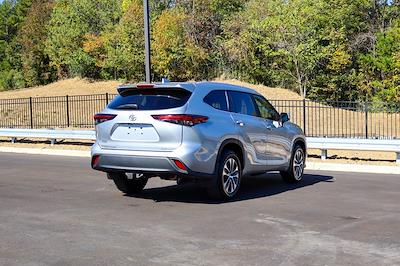 2024 Toyota Highlander AWD SUV for sale #417055A - photo 2