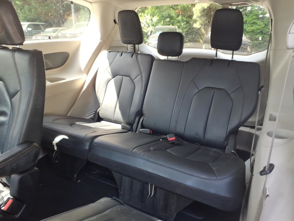 Used 2018 Chrysler Pacifica - photo 24