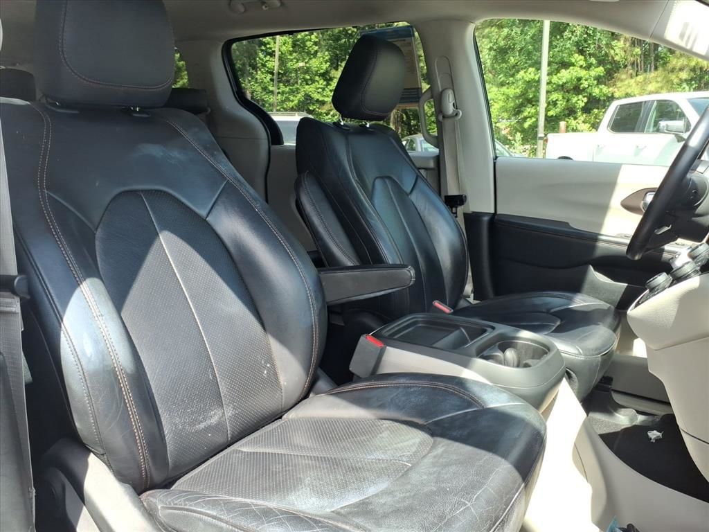 Used 2018 Chrysler Pacifica - photo 27
