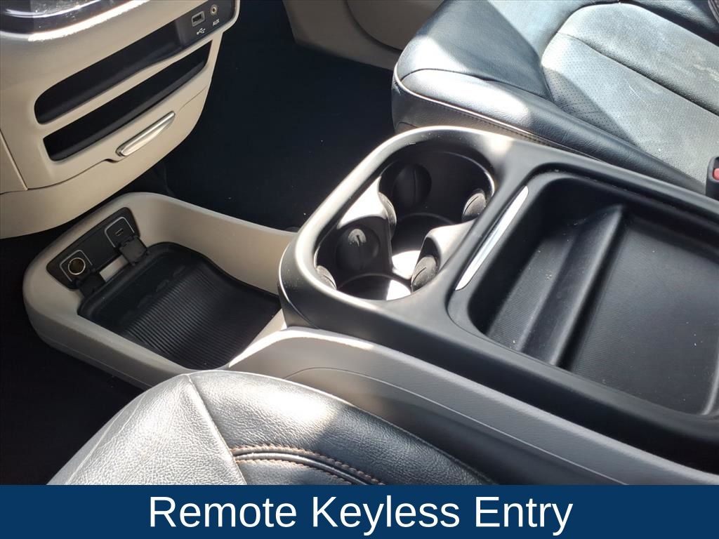Used 2018 Chrysler Pacifica - photo 10