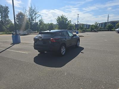 2024 Chevrolet Trax FWD SUV for sale #8C5834A - photo 2