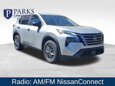 Used 2024 Nissan Rogue - photo 1