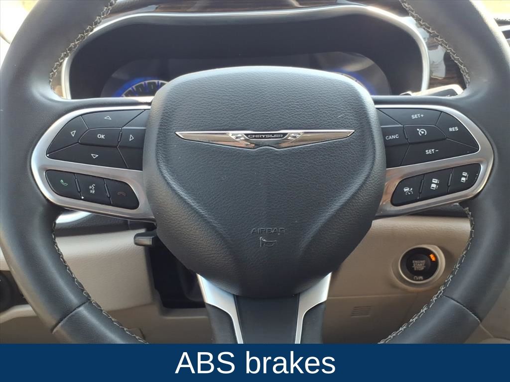 Used 2023 Chrysler Pacifica - photo 13