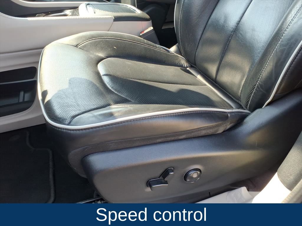 Used 2023 Chrysler Pacifica - photo 21