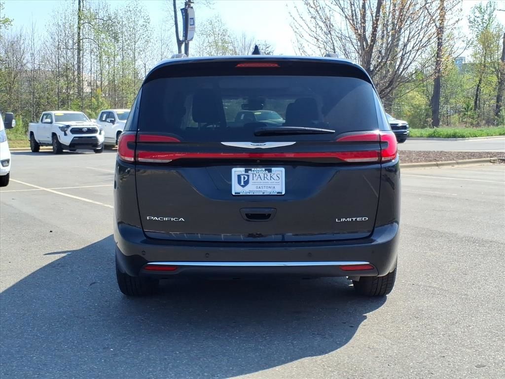 Used 2023 Chrysler Pacifica - photo 34