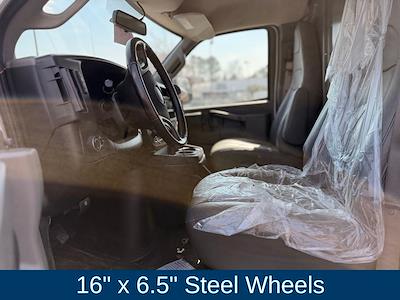 Used 2021 GMC Savana 2500 - photo 1