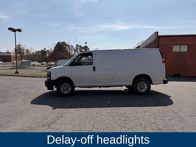 Used 2021 GMC Savana 2500 - photo 1