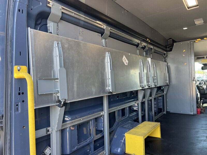 Used 2019 Ford Transit 250 - photo 11