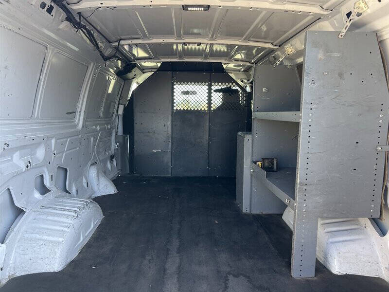 Used 2013 Ford E-150 - photo 10