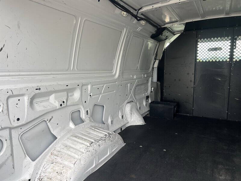 Used 2013 Ford E-150 - photo 11
