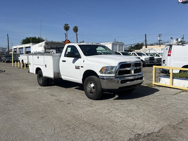 Used 2018 Ram 3500 - photo 1