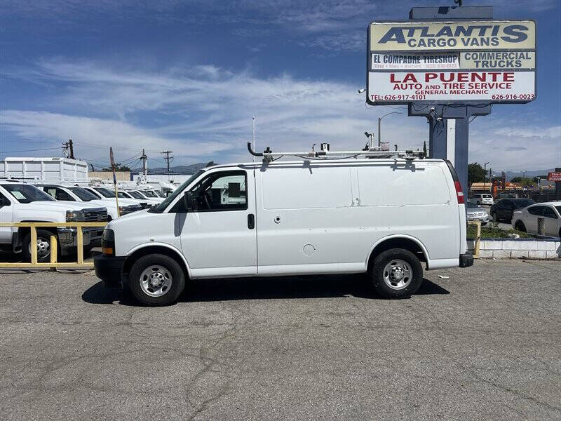 Used 2018 Chevrolet Express 2500 - photo 5