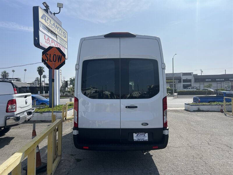 Used 2023 Ford Transit 250 - photo 5