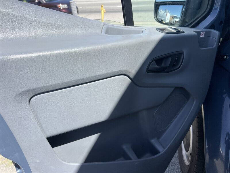 Used 2019 Ford Transit 250 - photo 12