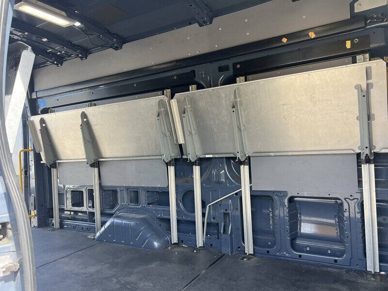Used 2019 Ford Transit 250 - photo 19