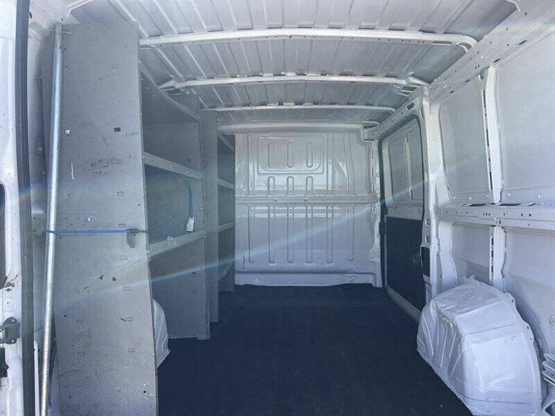 Used 2023 Ram ProMaster 2500 - photo 2