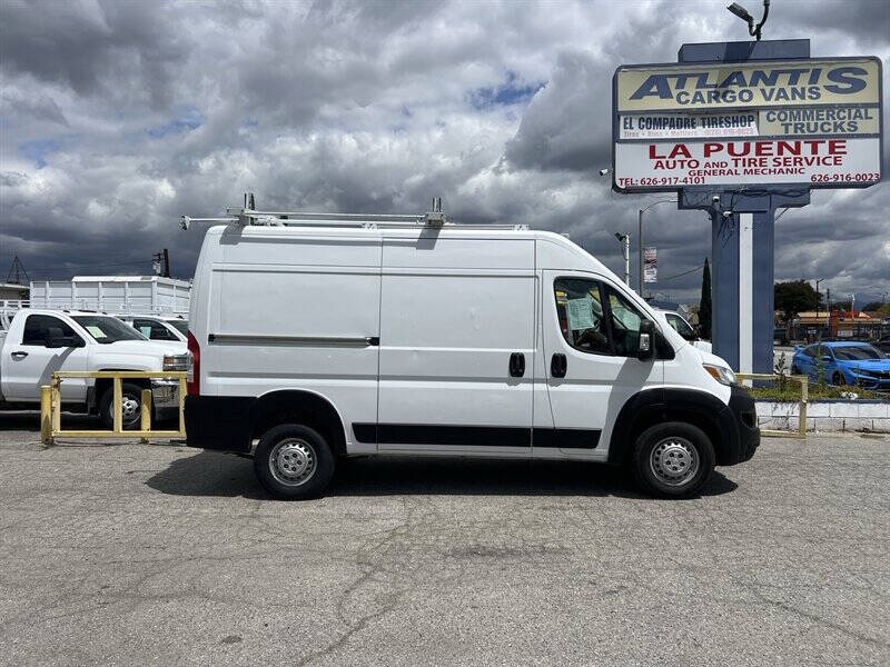 Used 2024 Ram ProMaster 2500 - photo 2