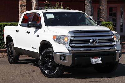 Used 2017 Toyota Tundra SR5 Crew Cab 4x4 Pickup for sale #46022A - photo 1