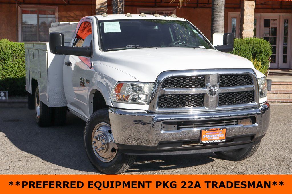 Used 2015 Ram 3500 - photo 2