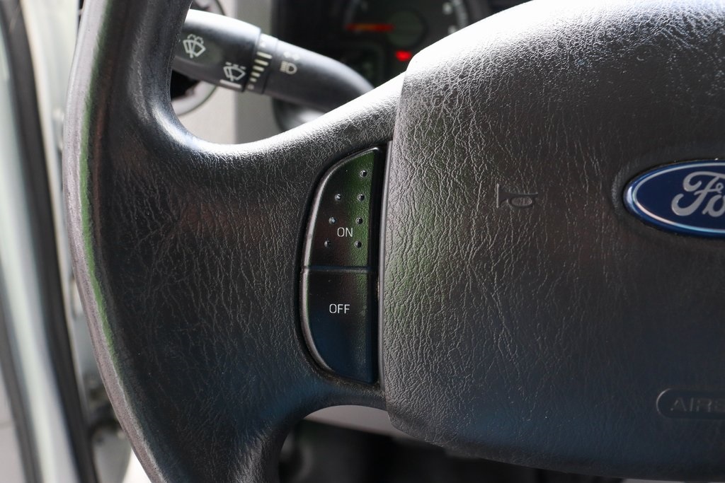 Used 2015 Ford E-450 - photo 22