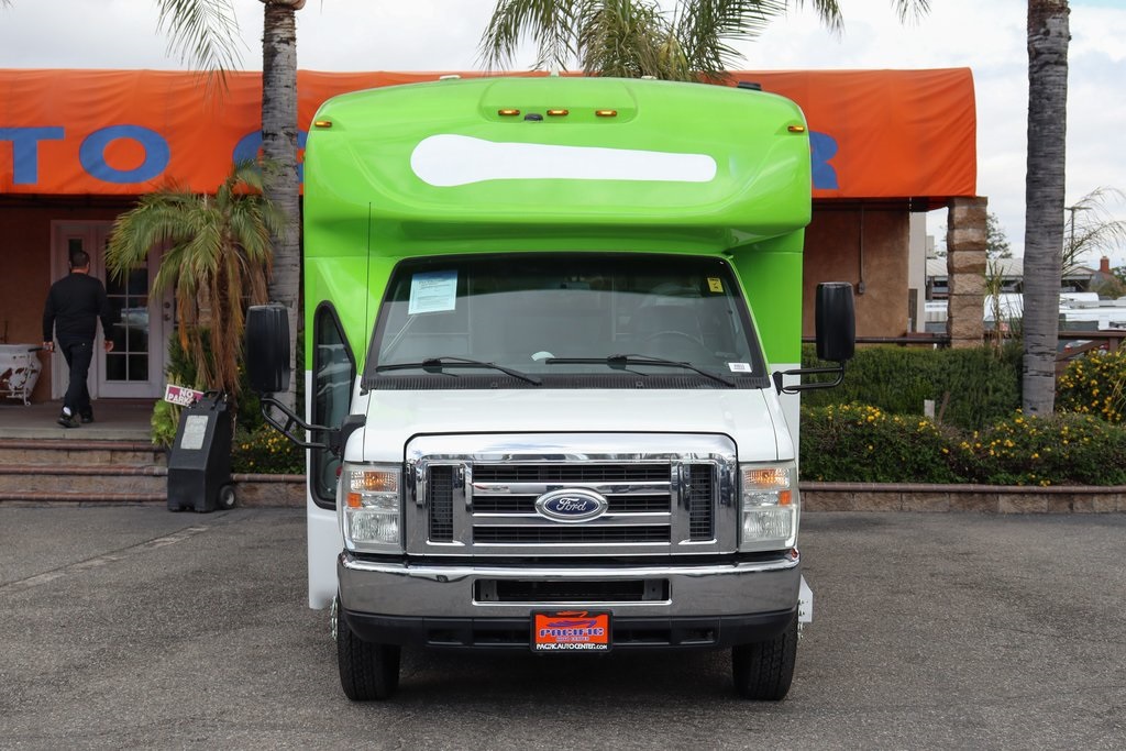 Used 2015 Ford E-450 - photo 6