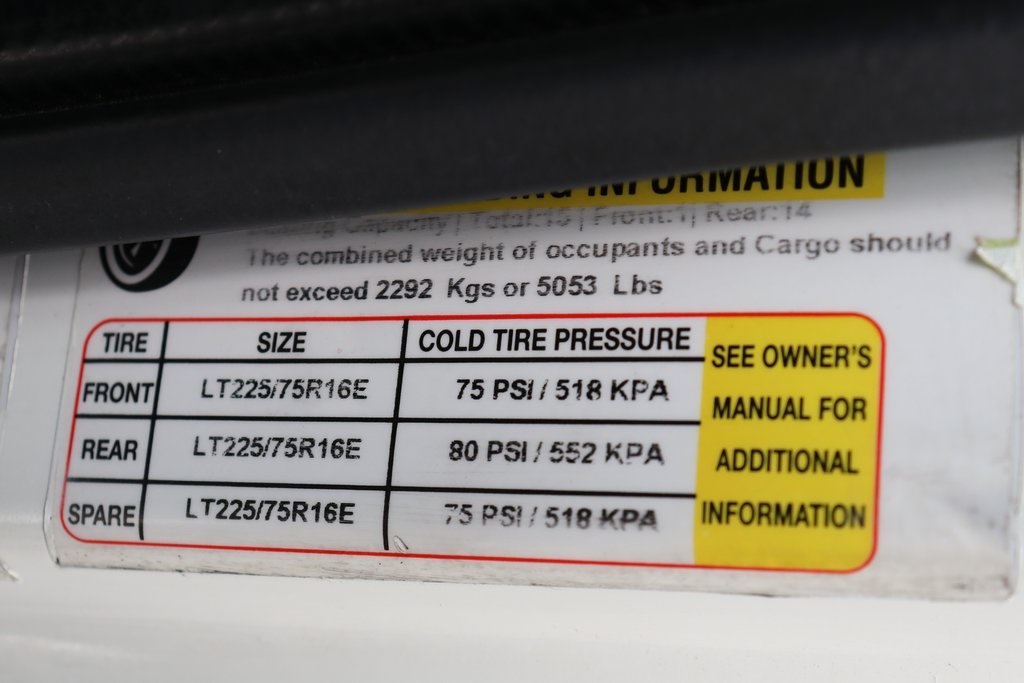 Used 2015 Ford E-450 - photo 39