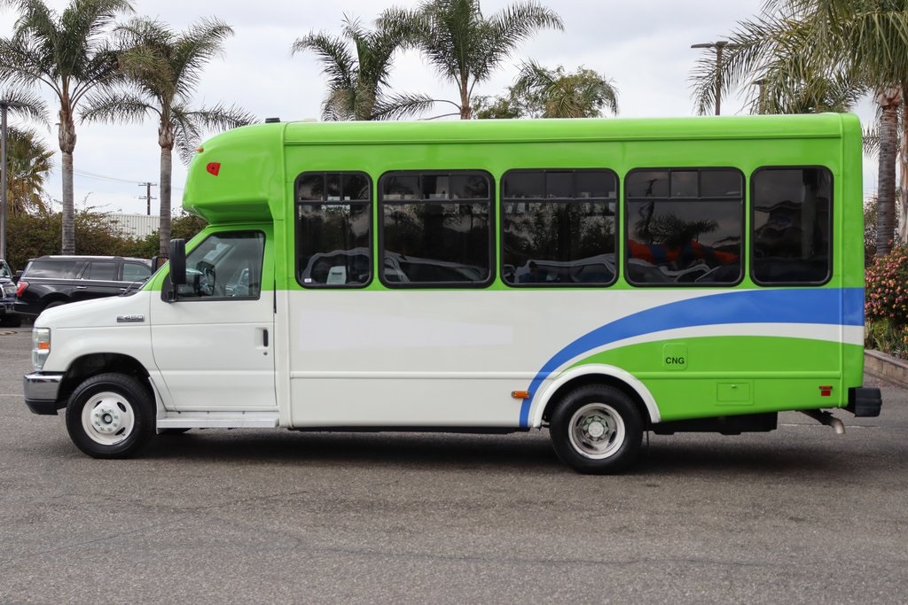 Used 2015 Ford E-450 - photo 8