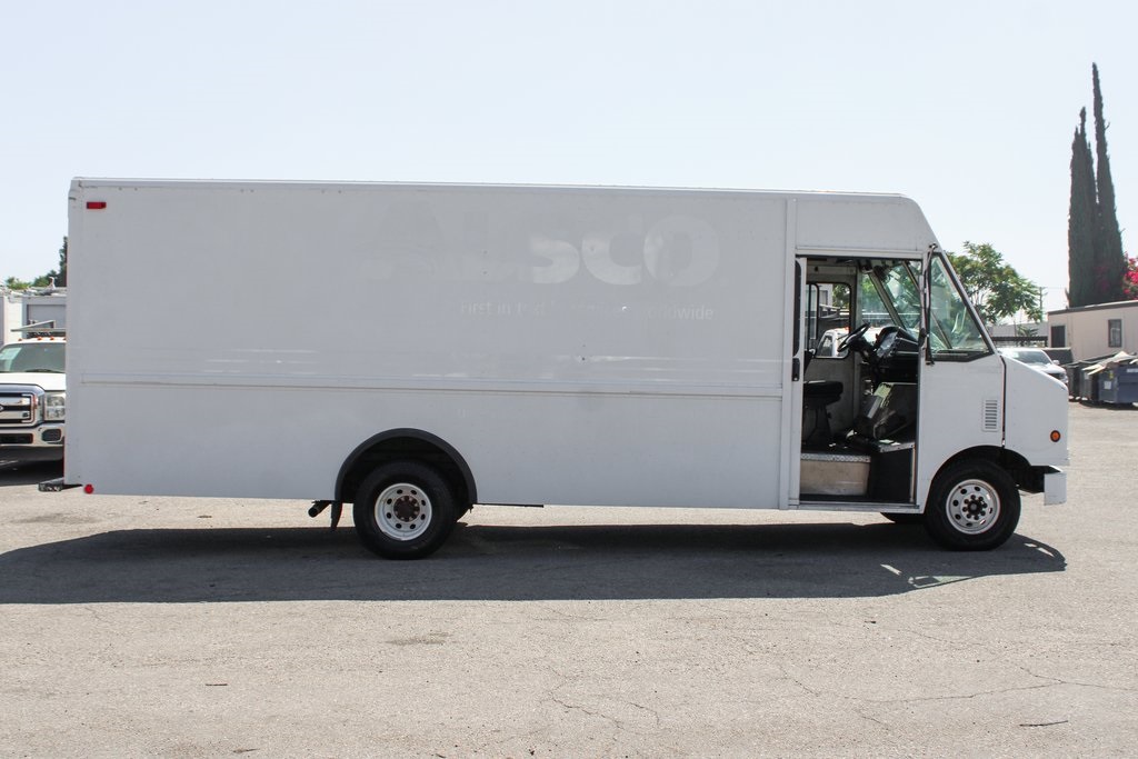 Used 2005 Ford E-450 - photo 15