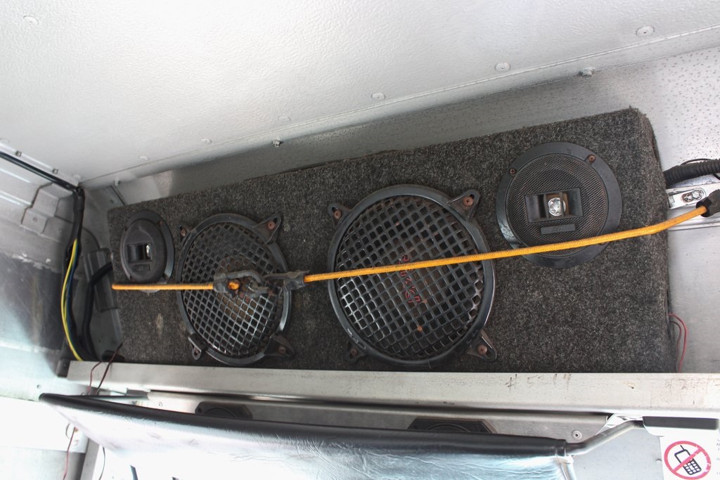 Used 2005 Ford E-450 - photo 22