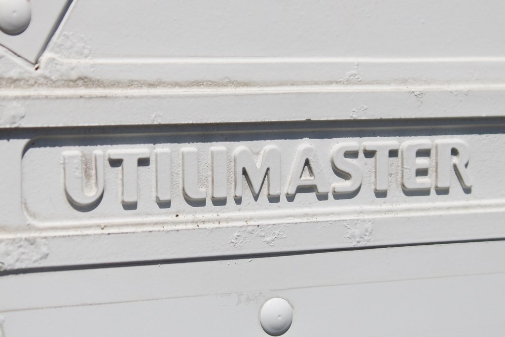 Used 2005 Ford E-450 - photo 36