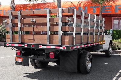2001 Ford F-550 Regular Cab DRW 4x2 Stake Bed for sale #52209 - photo 2