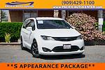 2019 Chrysler Pacifica FWD Minivan for sale #56420 - photo 1