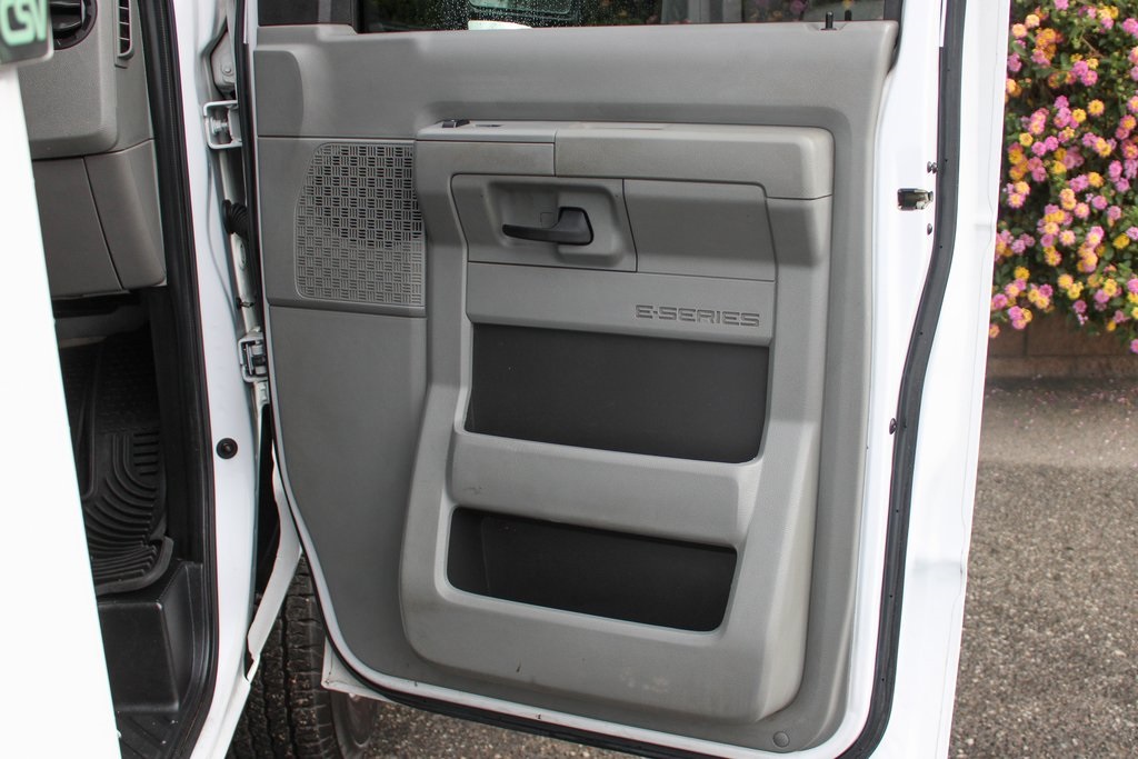 Used 2014 Ford E-350 - photo 35