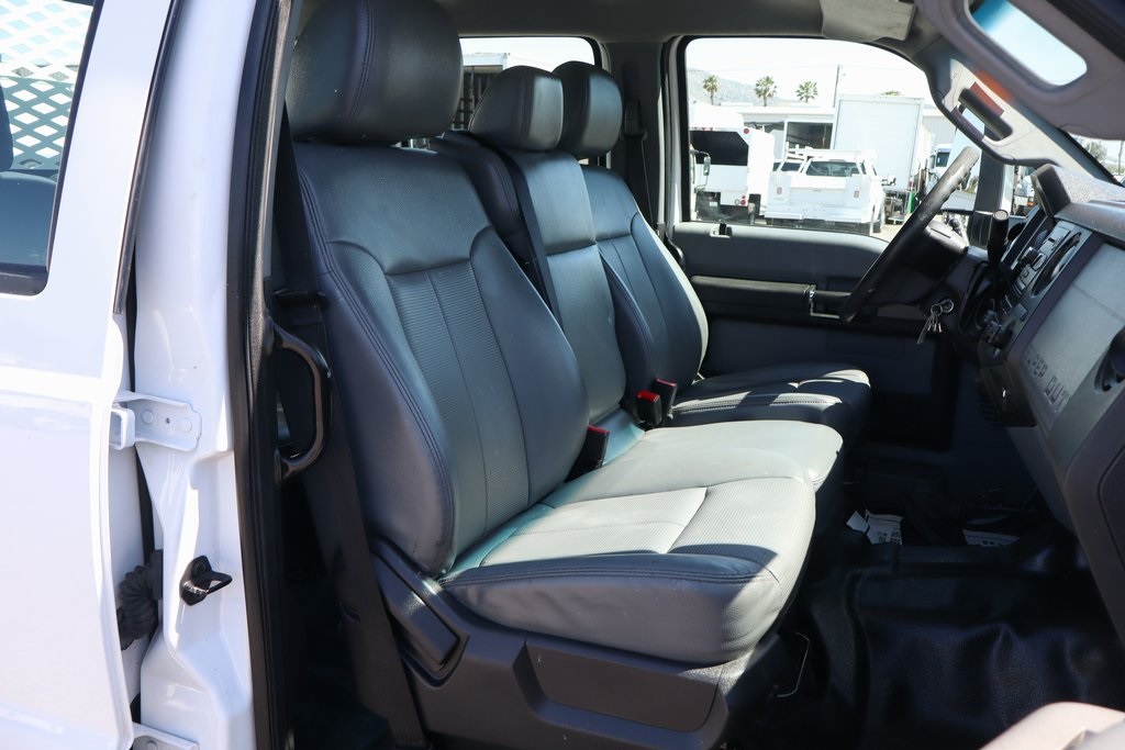 Used 2017 Ford F-650 - photo 34
