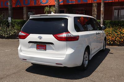 2019 Toyota Sienna FWD Minivan for sale #58270 - photo 2
