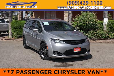 2020 Chrysler Pacifica FWD Minivan for sale #58600 - photo 1